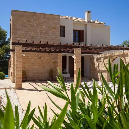 Villa Aphrodite Hills Superior Superior 0065 Air Conditioning 2 Bedrooms *