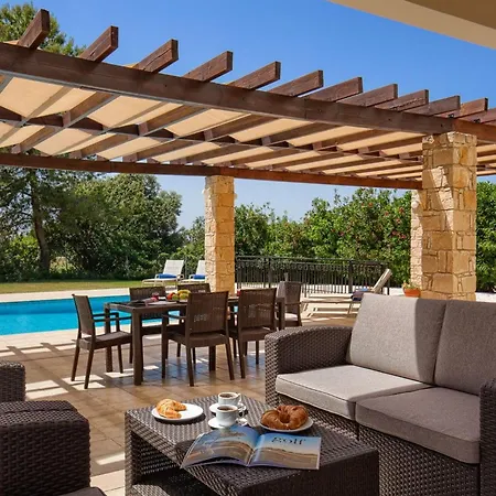 Villa Aphrodite Hills Superior Superior 0065 Air Conditioning 2 Bedrooms *